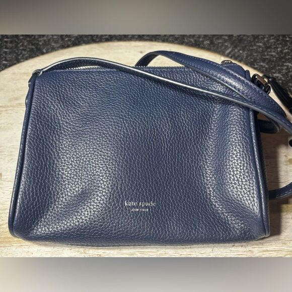 Kate Spade New York Mulberry Street Madelyne Crossbody Handbag Bag Purse Navy Bl - Picture 1 of 5